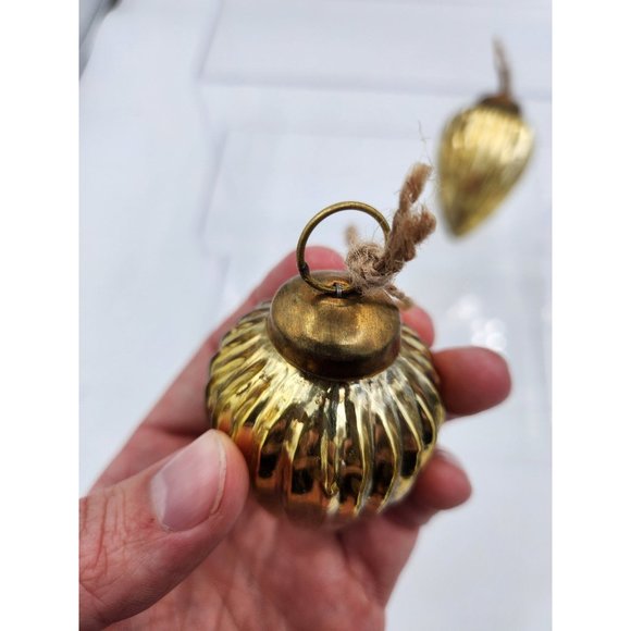 2 Vintage Kugel Style Gold Ribbed Mercury Glass Christmas Holiday Ornaments - Picture 4 of 7